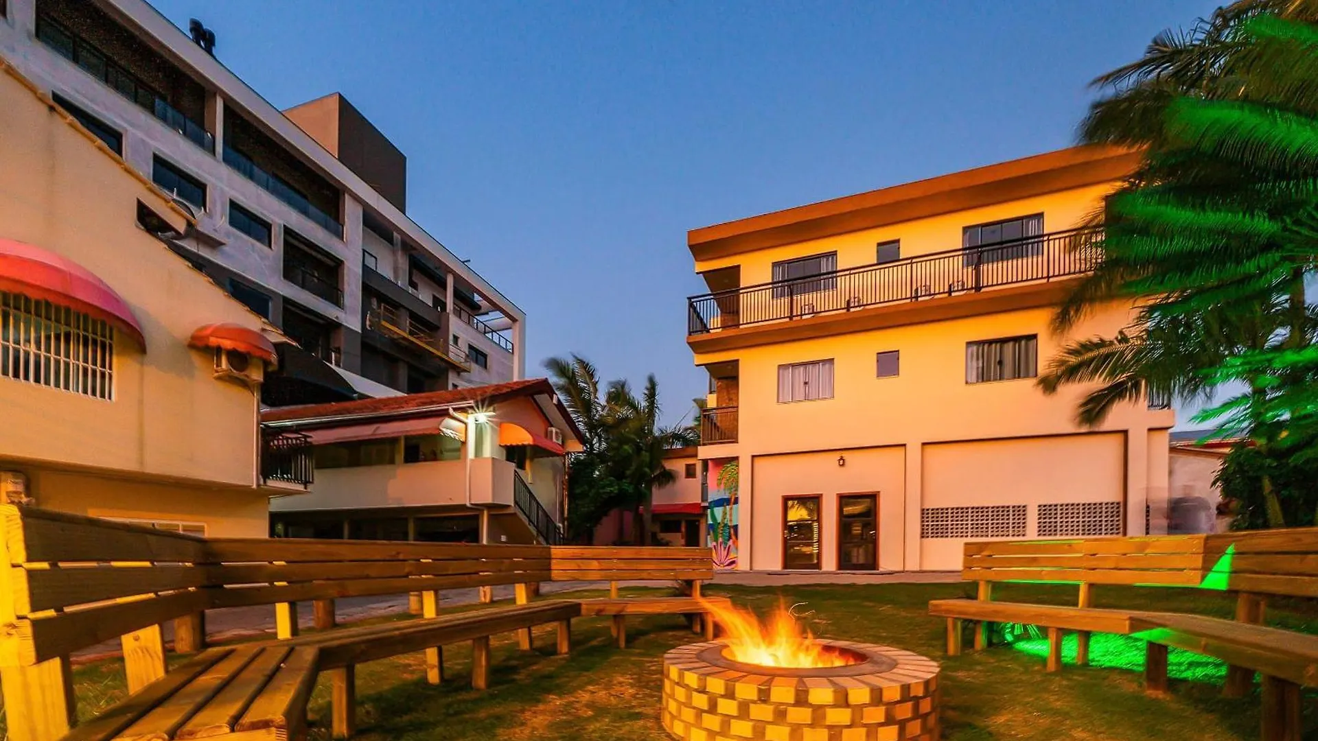 #26-Cg - Hospedagem Em Canto Grande, Bombinhas