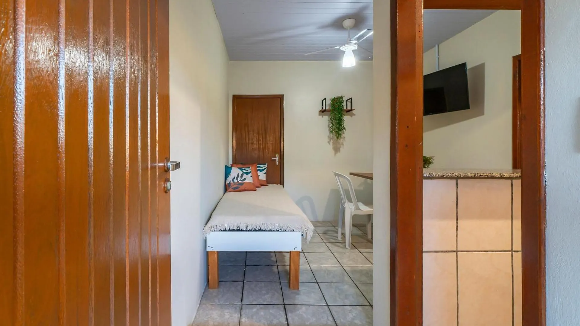 #26-Cg - Hospedagem Em Canto Grande, Bombinhas Semesterbostad